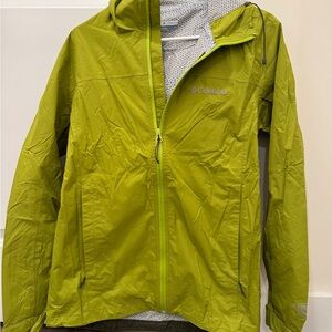 Columbia Men’s evaPOURation Rain Jacket in Matcha Green